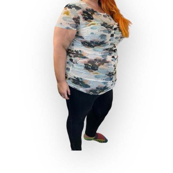 🆕 NWT Torrid 1 2 3 Watercolor Stretch Mesh Neck Ruched Top 14 16 18 20 22 24 - Picture 5 of 16